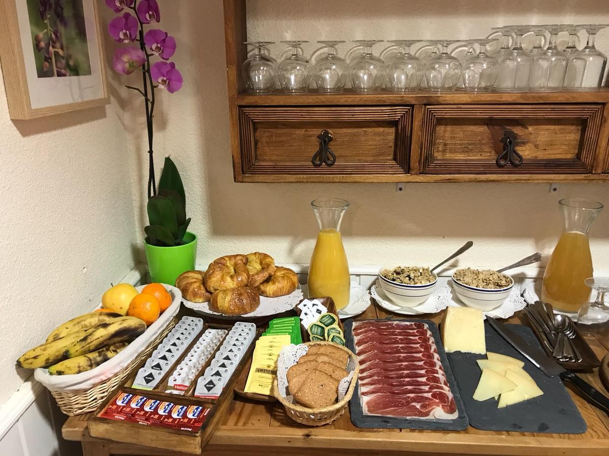 Hostal Ezkaurre Isaba Zewnętrze zdjęcie