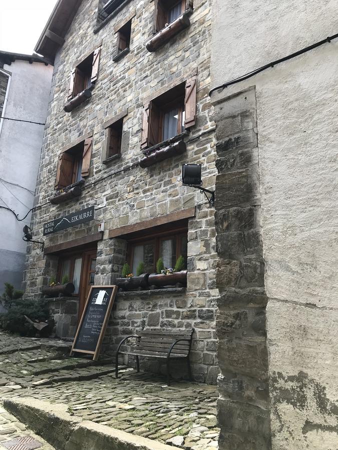 Hostal Ezkaurre Isaba Zewnętrze zdjęcie